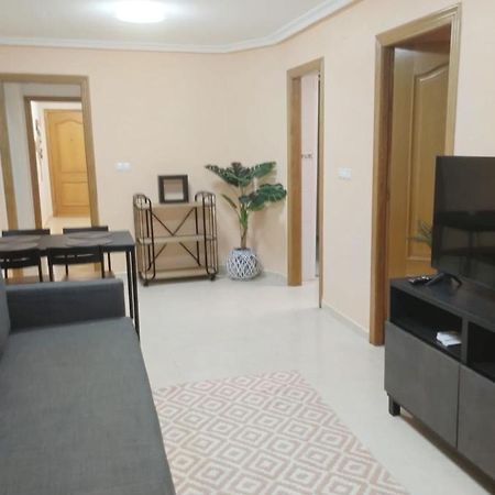 Torrevieja 2 Bedroom Holiday Apartment Экстерьер фото