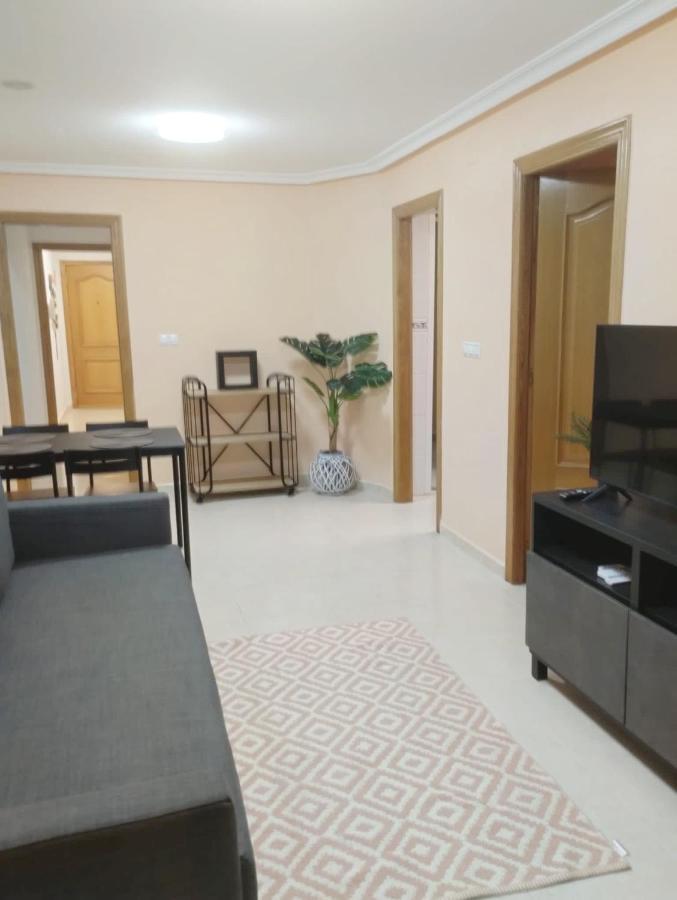 Torrevieja 2 Bedroom Holiday Apartment Экстерьер фото